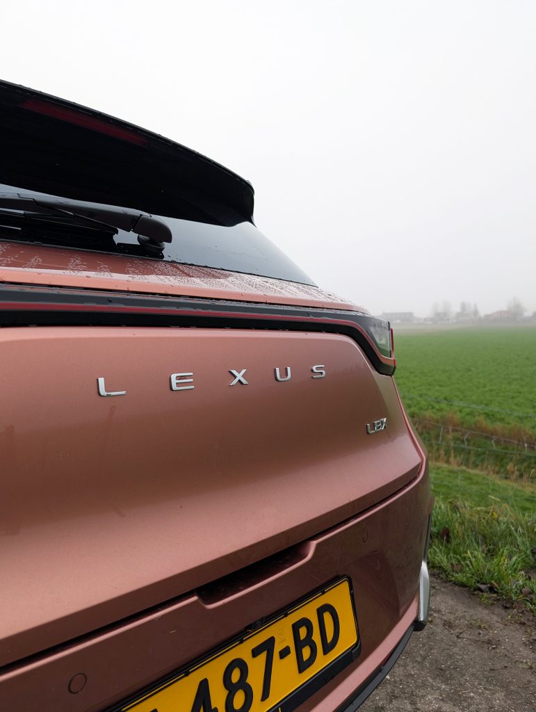 Compact, luxe en eigenwijs: de nieuwe Lexus LBX onder de loep